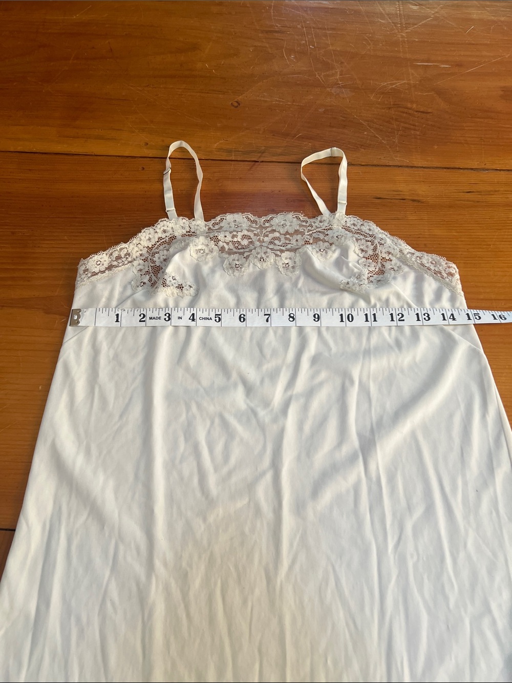 EUC Vintage slip with adjustable straps size Small - Picture 5 of 6
